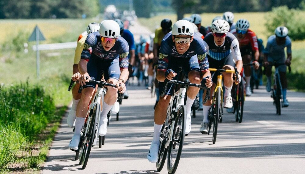 Tři jezdci v top 10 v Litvě, Monti pátý na Závodu míru U23