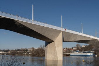 V pátek se v Praze otevře nový most, který spojí Zlíchov a Podolí
