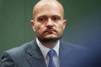 Skandál kolem CSG, akcie padají! Zatajila Strnadova zbrojovka fakta?