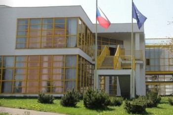 Praha investuje do důstojného stáří